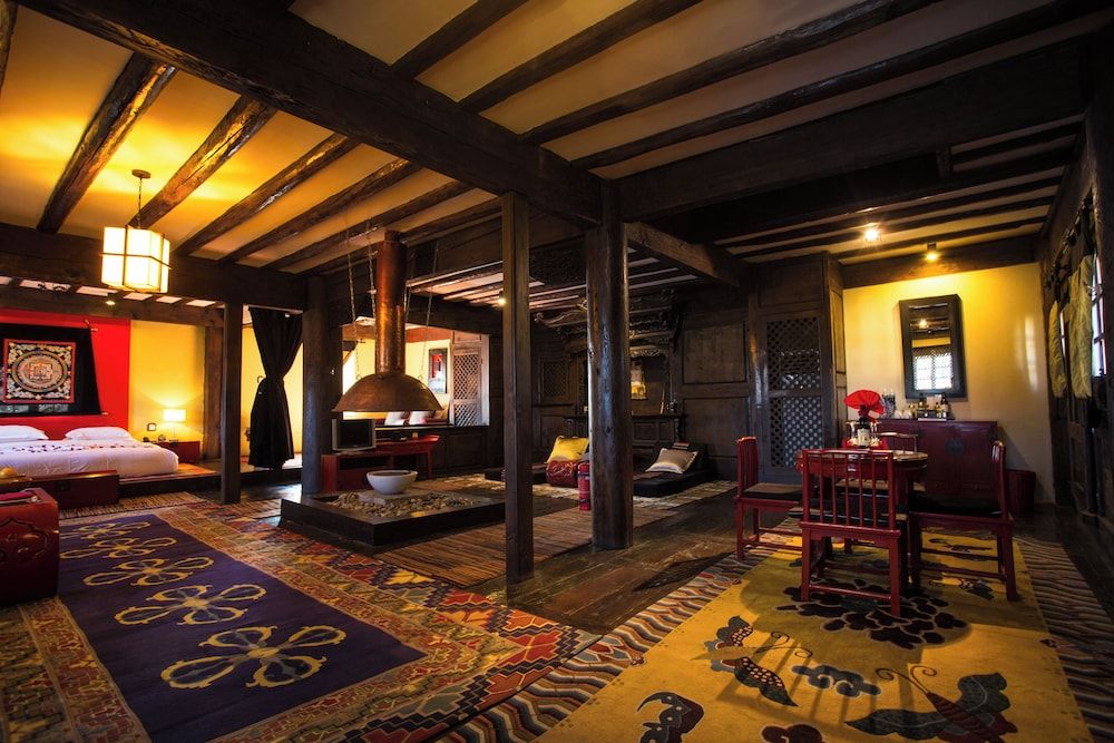 Banyan Tree Ringha Two-bedroom Tibetan Lodge 8