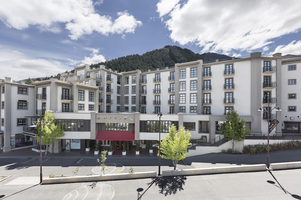 undefined Sofitel Queenstown Hotel & Spa 2