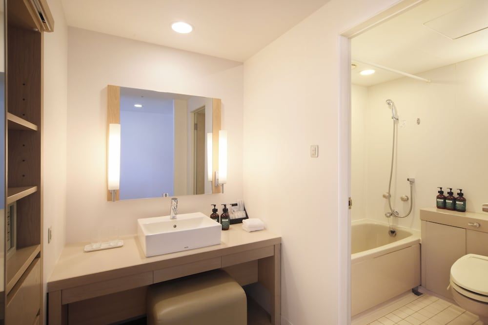 Suite, 1 Bedroom, Club Lounge Access, Mountain View