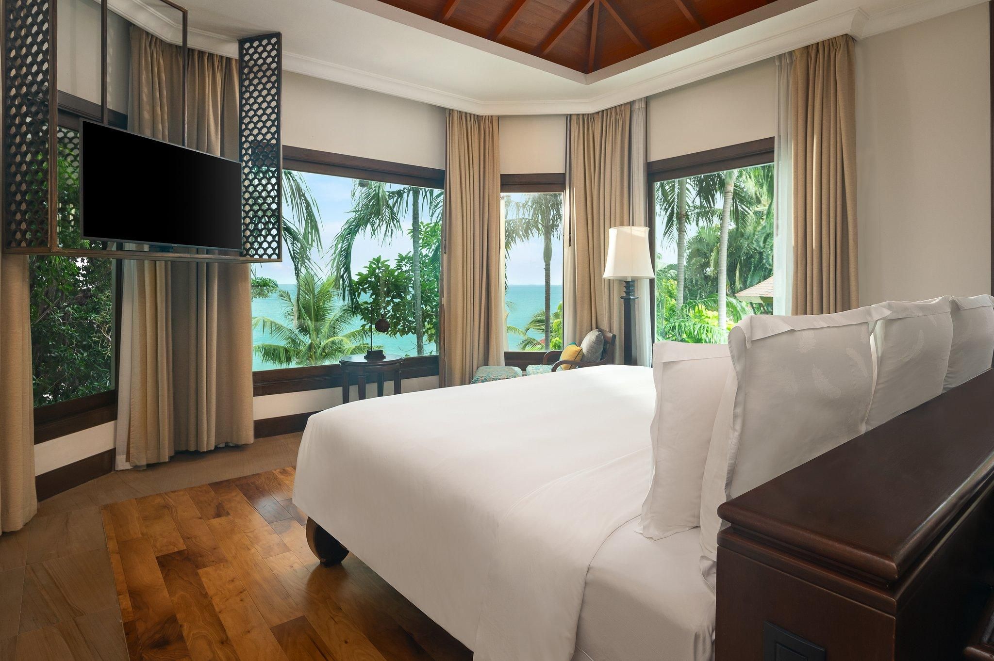 1 Bedroom Pool Villa Oceanfront Club Lounge Access