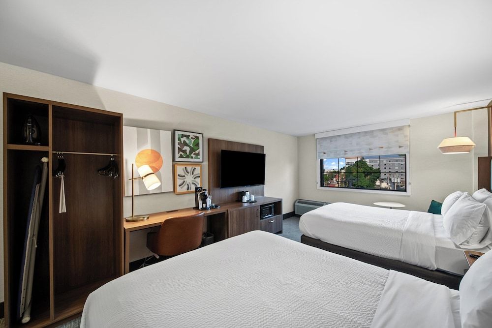 Holiday Inn Niagara Falls State Park Entry by IHG