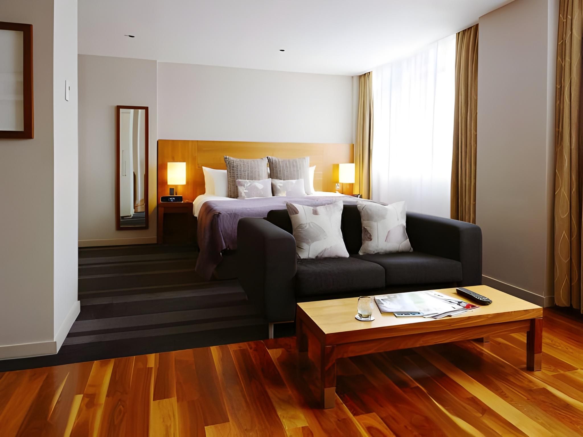 undefined Apex City of London Hotel 10