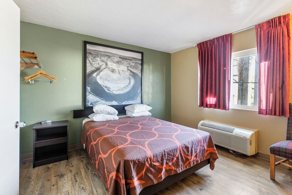 Upgraded, Suite, Multiple Beds