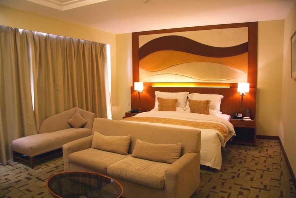 undefined Jianguo Garden Hotel 10