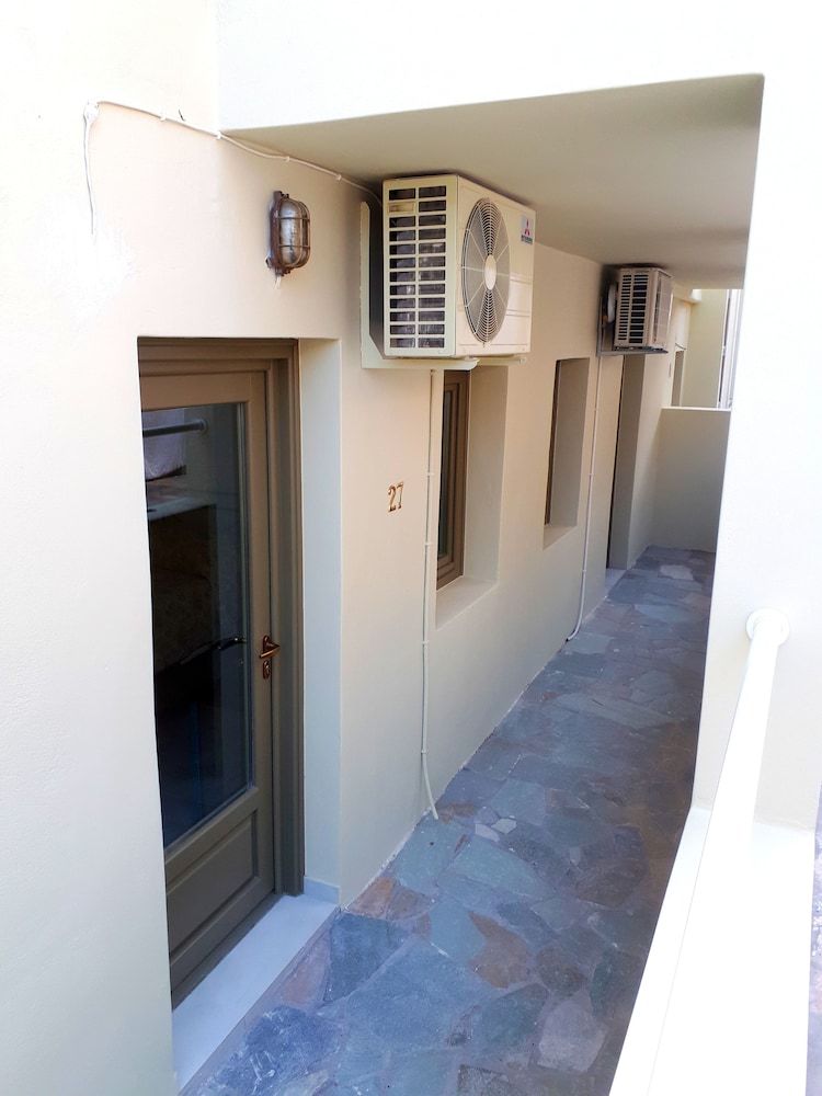 undefined Hotel Zephyros 8