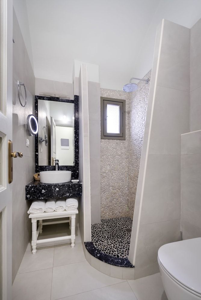 Hotel Zephyros Superior Double or Twin Room, 1 Double or 2 Twin Beds 9