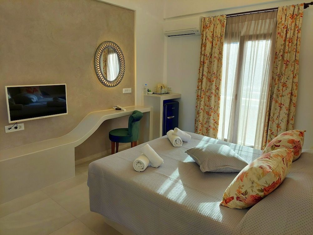 undefined Hotel Zephyros 3