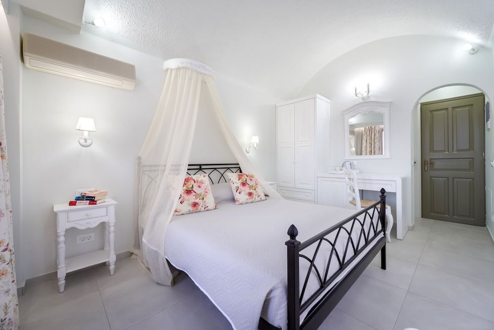 Hotel Zephyros Superior Double or Twin Room, 1 Double or 2 Twin Beds 4