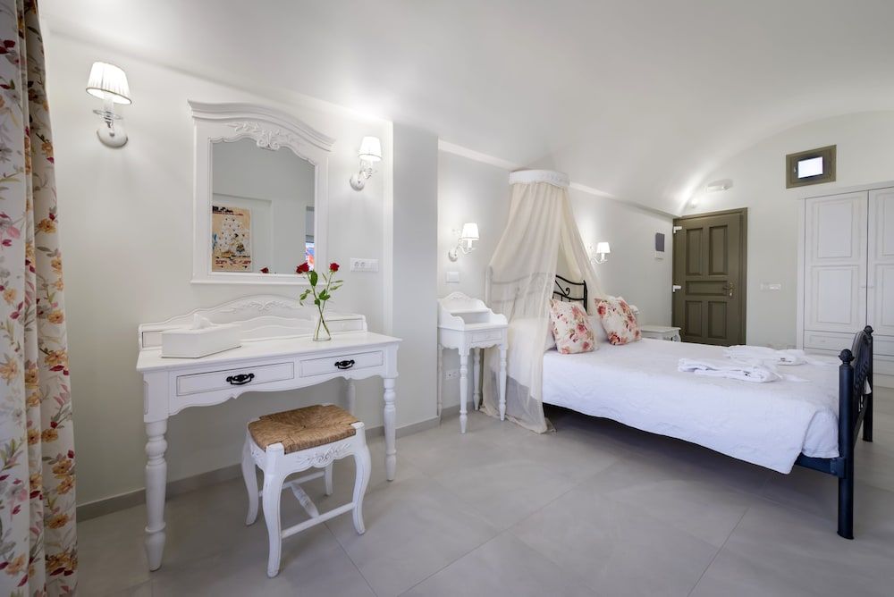 undefined Hotel Zephyros