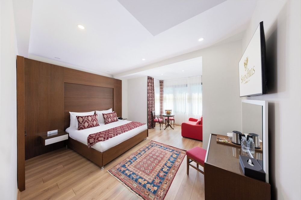 undefined Seven Hills Hotel - Special Class 4