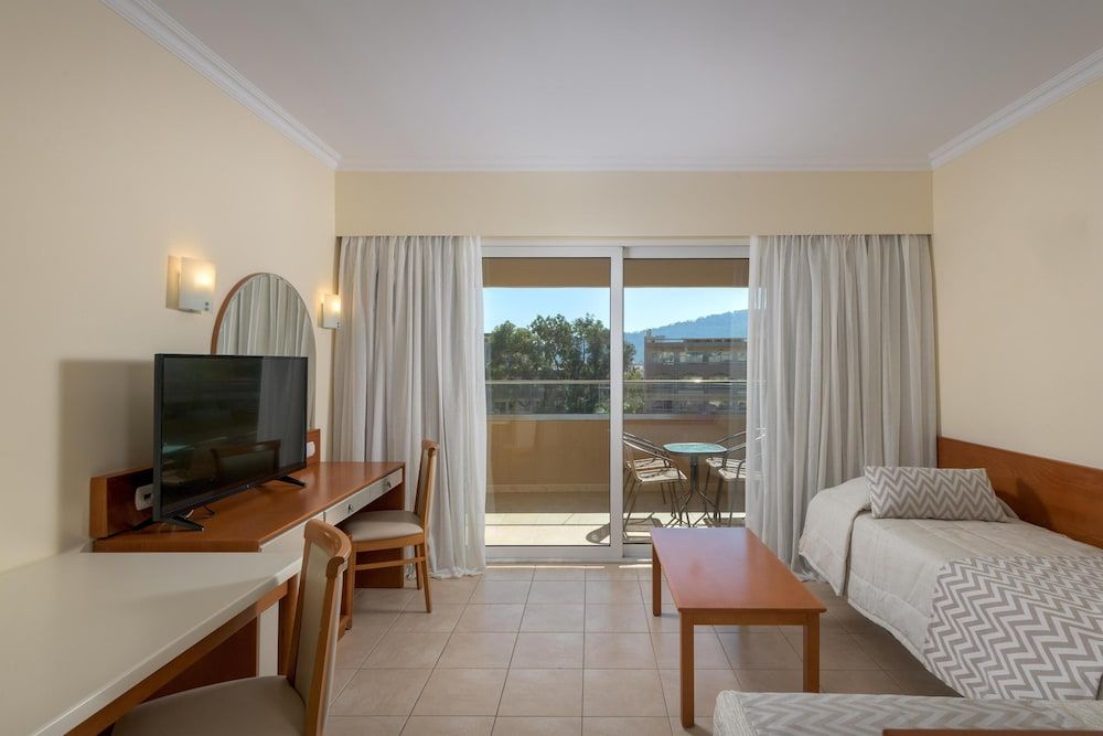 Apartment, Garden View