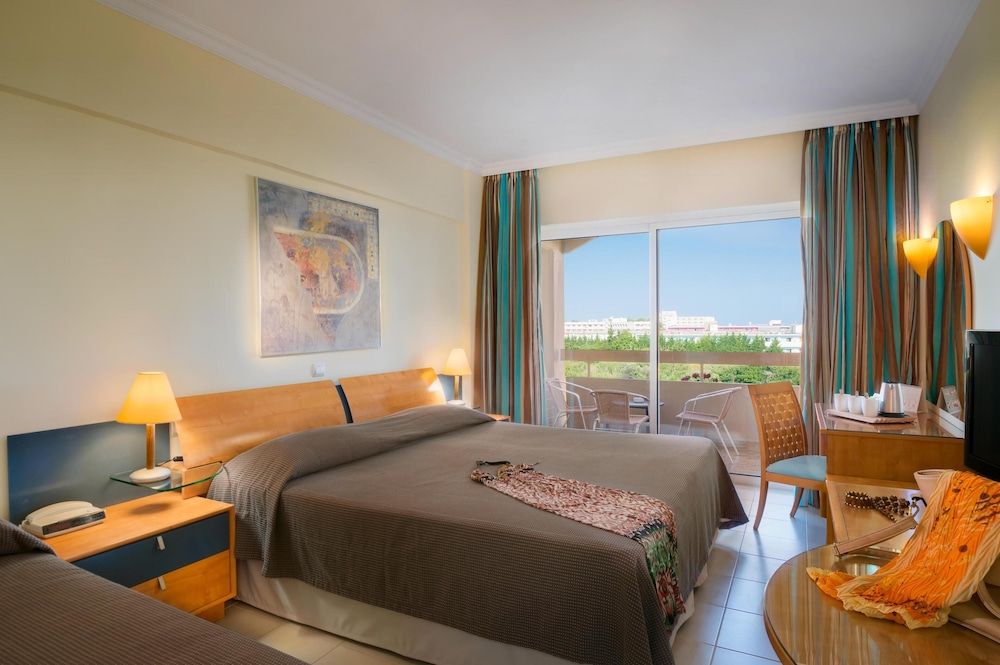 Superior Room, Garden View