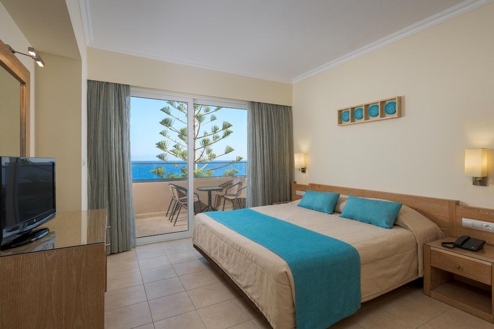 Deluxe Apartment, Garden View