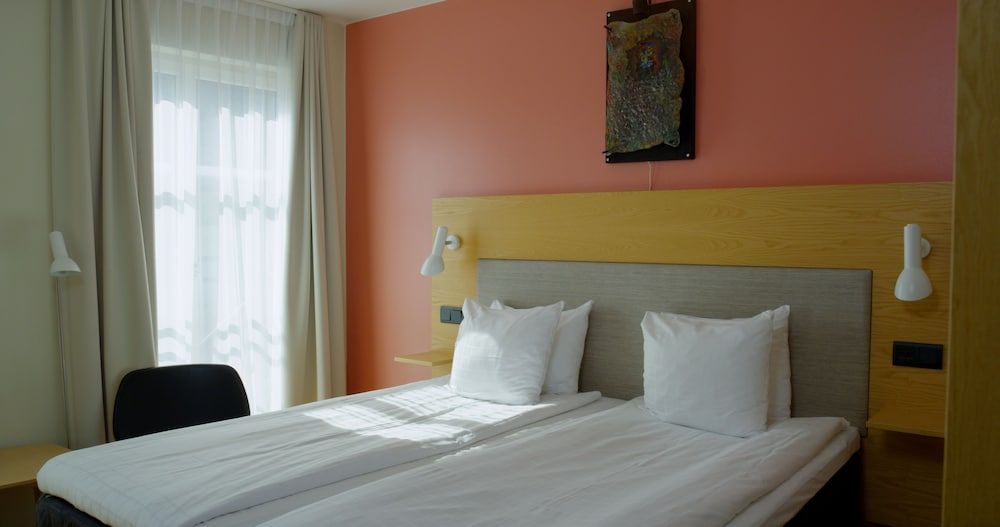 Best Western Hotel Royal Standard Room, 2 Twin Beds, Non Smoking 2