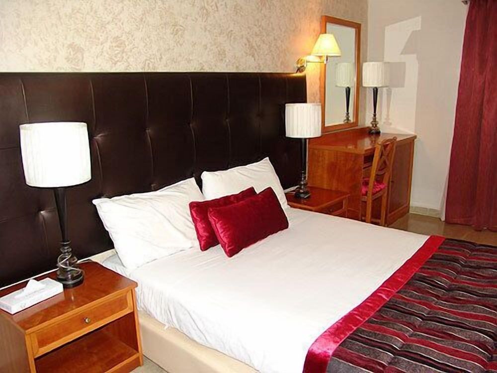 undefined Charles Hotel 6