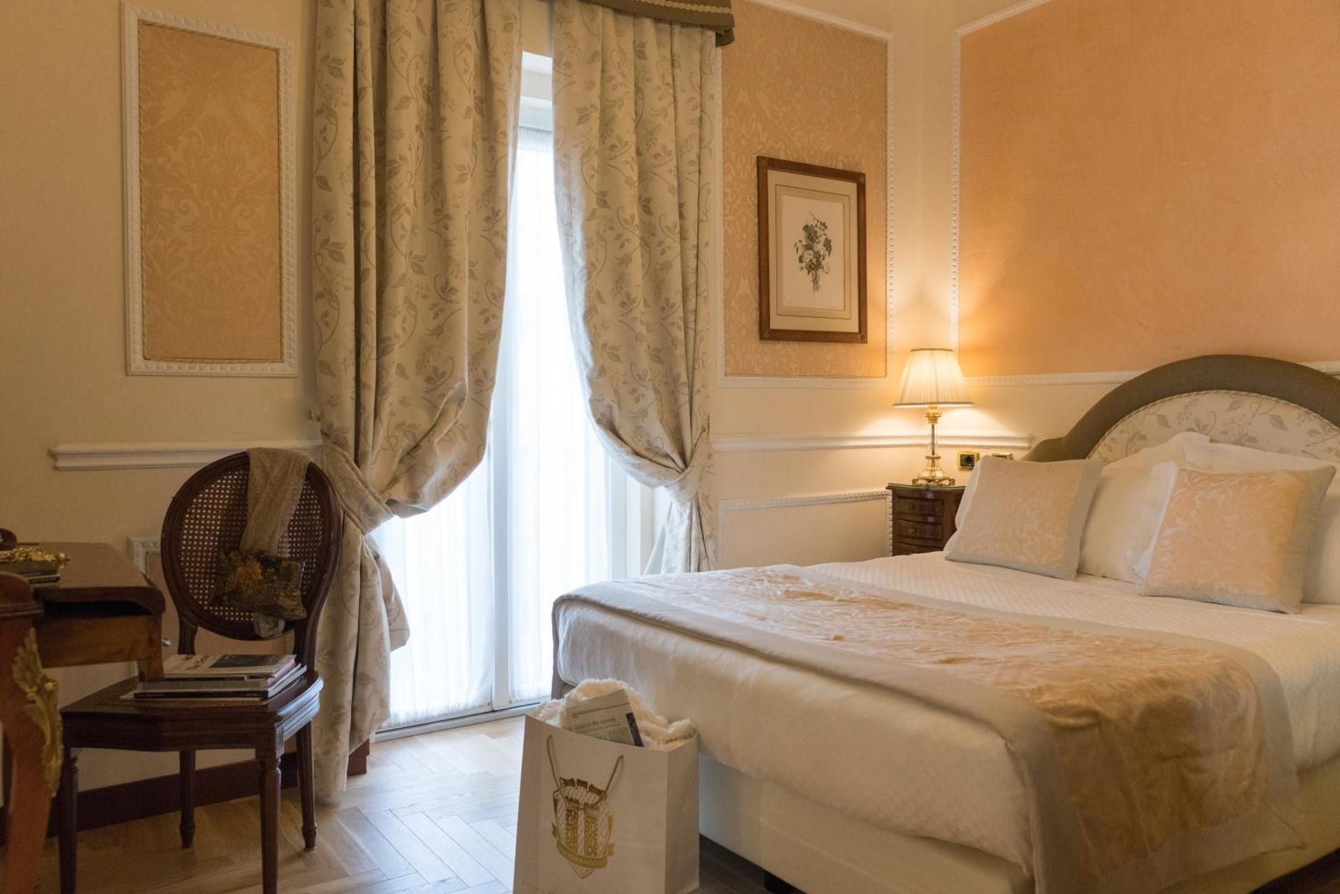 Bernini Palace Classic Double or Twin Room 6