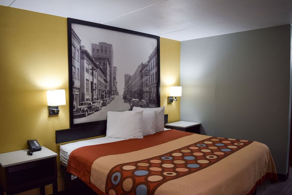 Standard Room, 1 King Bed