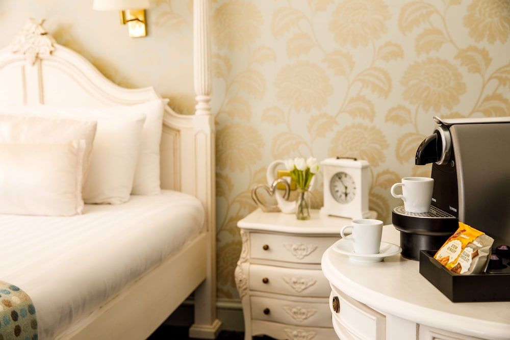 Mercure Bristol North The Grange Hotel Classic Room, 2 Twin Beds 4