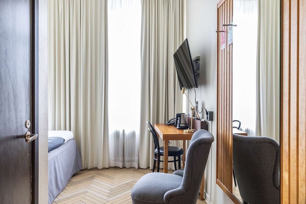 Best Western Hotel Baltic Economy Room, 1 Queen Bed 7