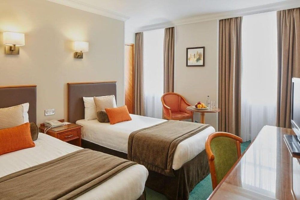 Lancaster Gate Hotel Standard Twin Room