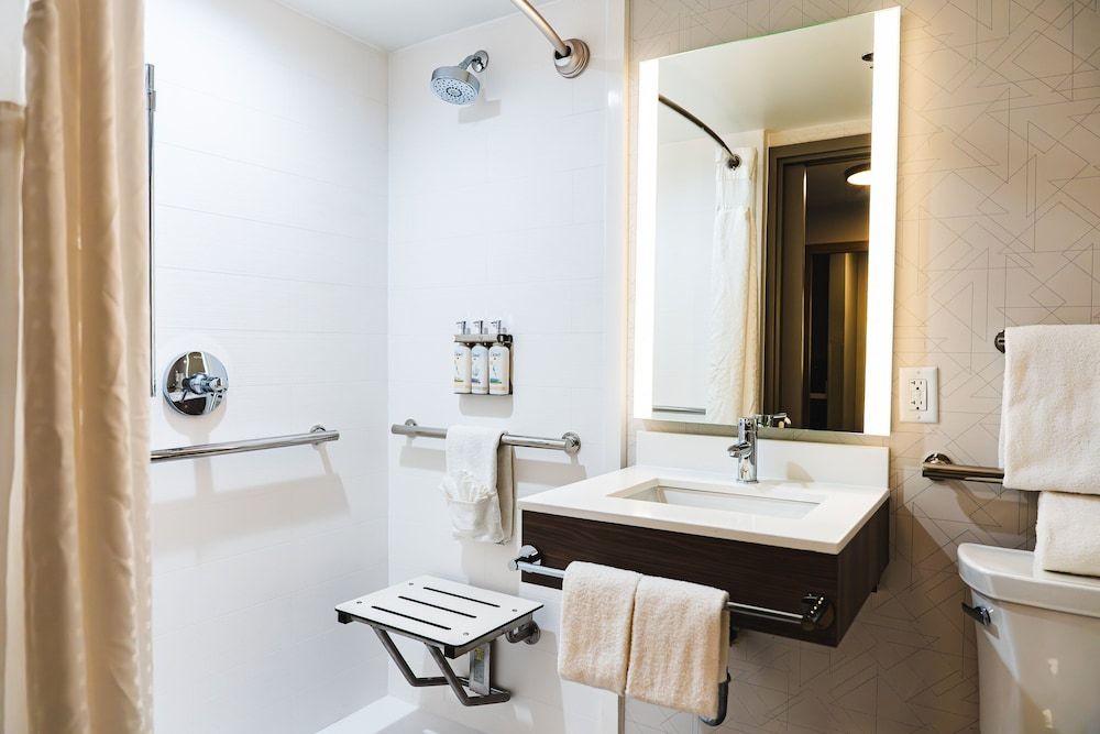 Standard Room, 2 Queen Beds, Accessible (Mobility, Roll-In Shower)