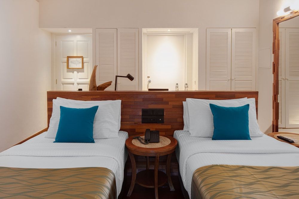 Deluxe Jacuzzi Family Beach Villa with Premium All inclusive