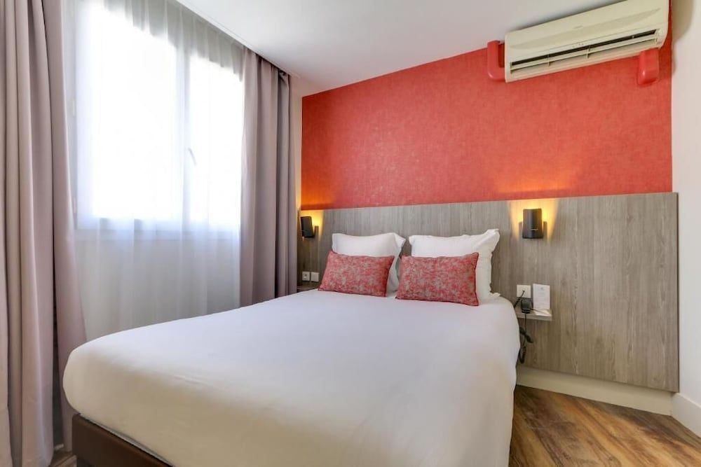 Sure Hotel by Best Western Paris Gare du Nord Classic Room, 1 Double Bed, Non Smoking 2