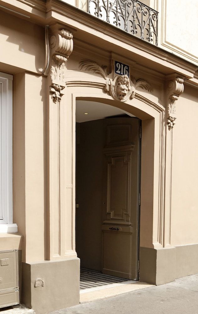 undefined Sure Hotel by Best Western Paris Gare du Nord 5