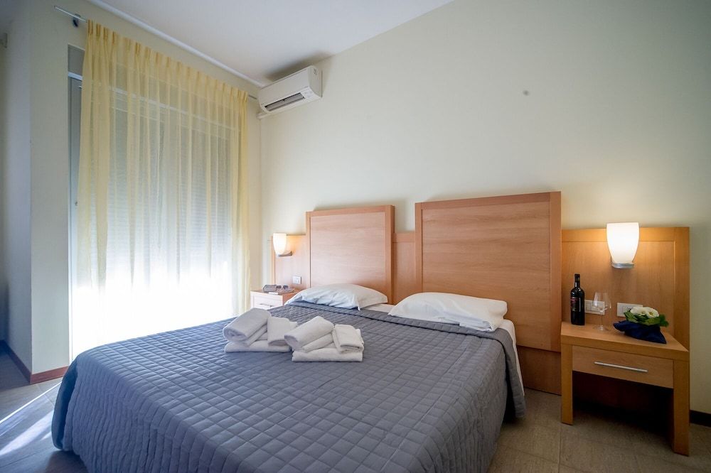 Hotel Foresteria Volterra Standard Quadruple Room 3