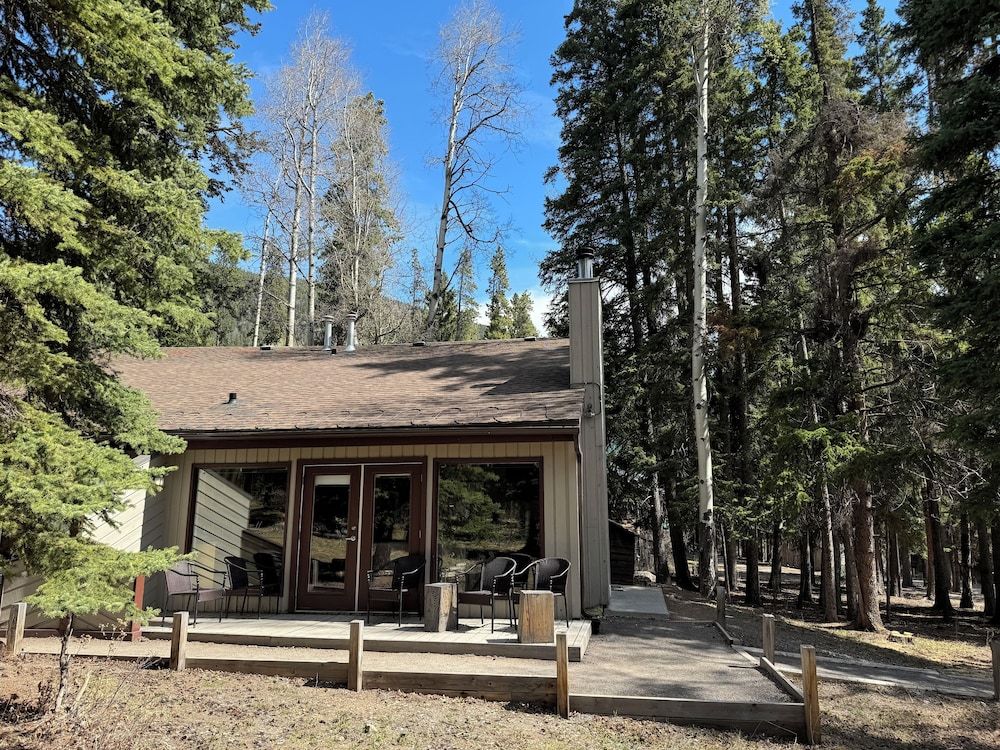 undefined The Juniper Hotel 8