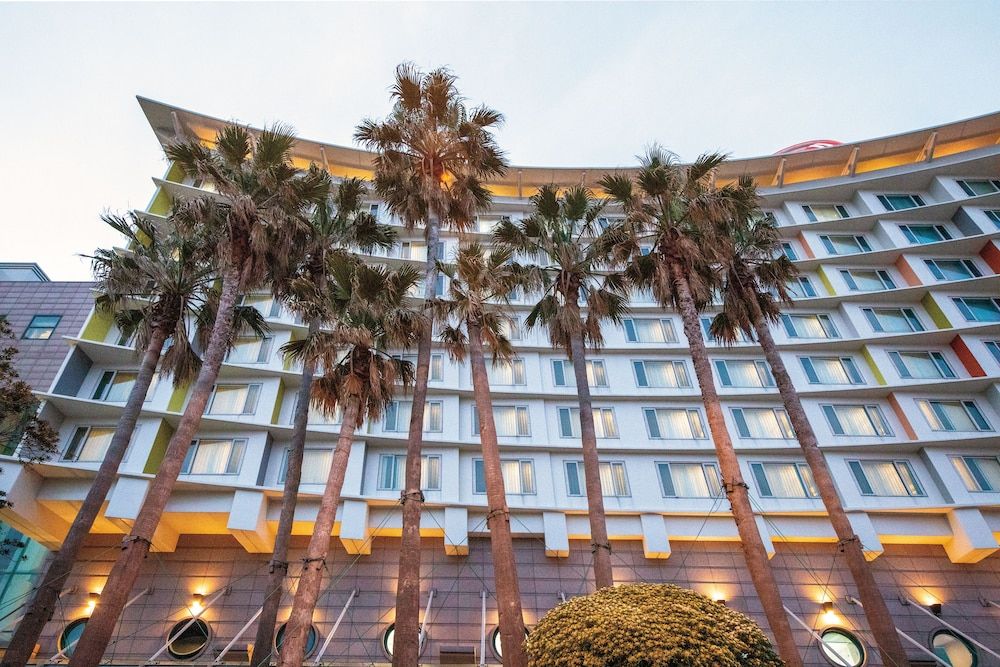 undefined Ramada Plaza Jeju Ocean Front 4