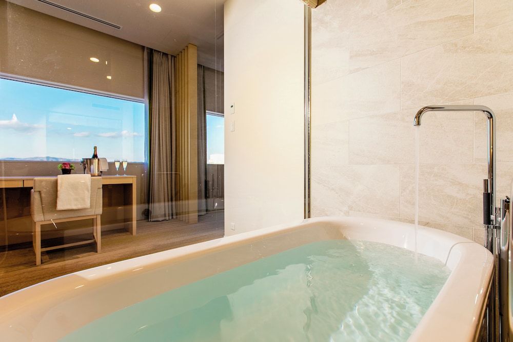 Hotel Nikko Himeji Suite 2