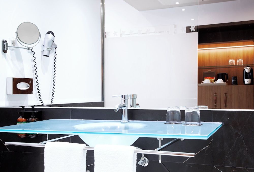voco Madrid - Las Tablas by IHG Standard Room 9
