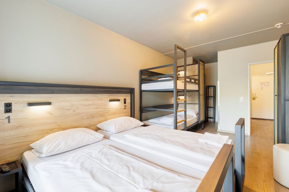 a&o München Hackerbrücke Quadruple Room 14