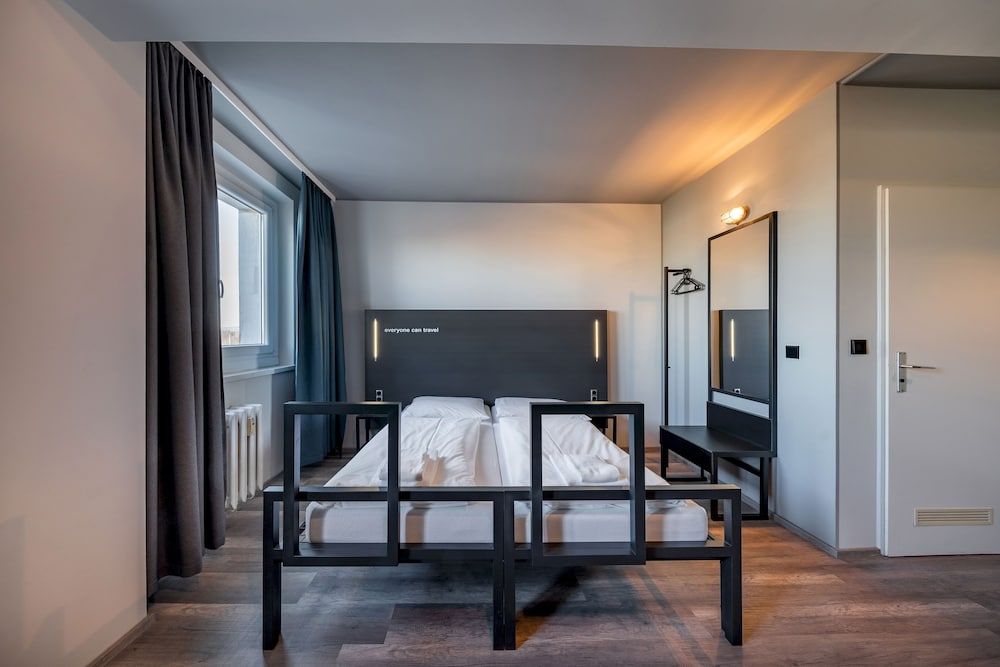 a&o München Hackerbrücke Twin Room 7