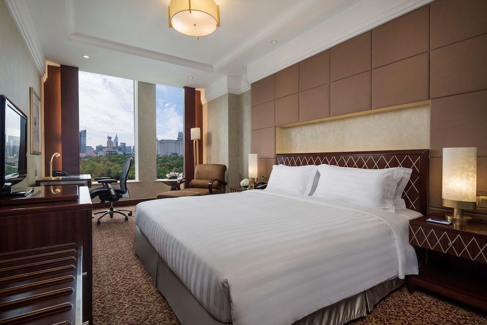 undefined Radisson Blu Hotel Shanghai New World 2