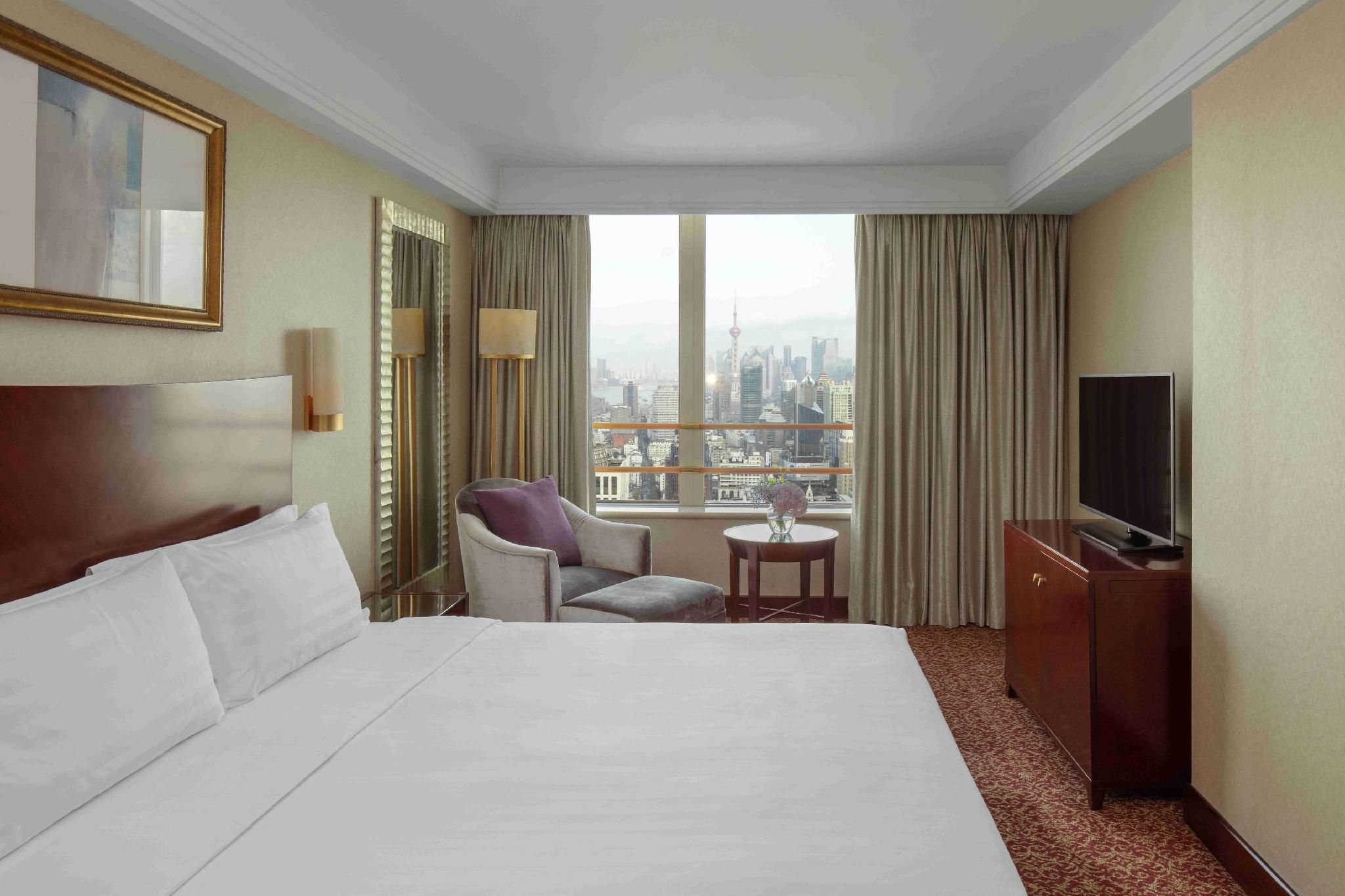 Junior Suite - City View