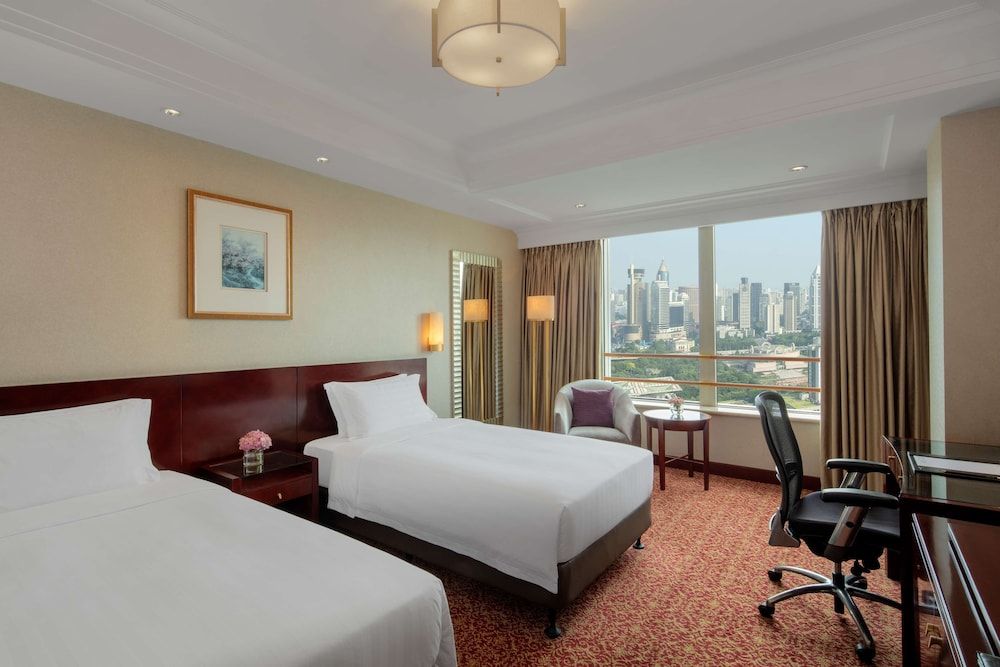 undefined Radisson Blu Hotel Shanghai New World 10