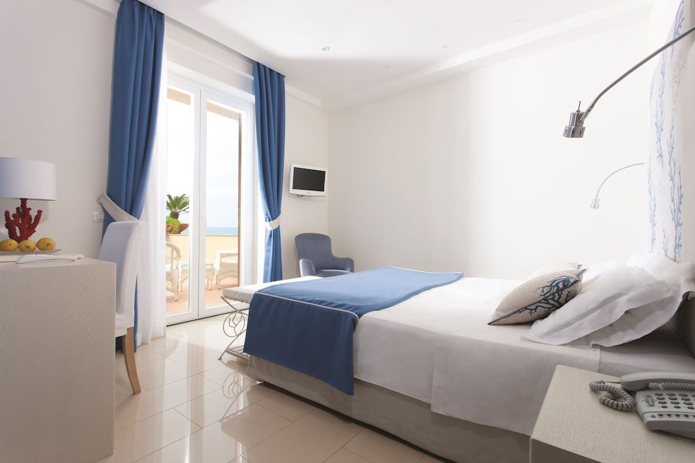 undefined Hotel Corallo Sorrento 4
