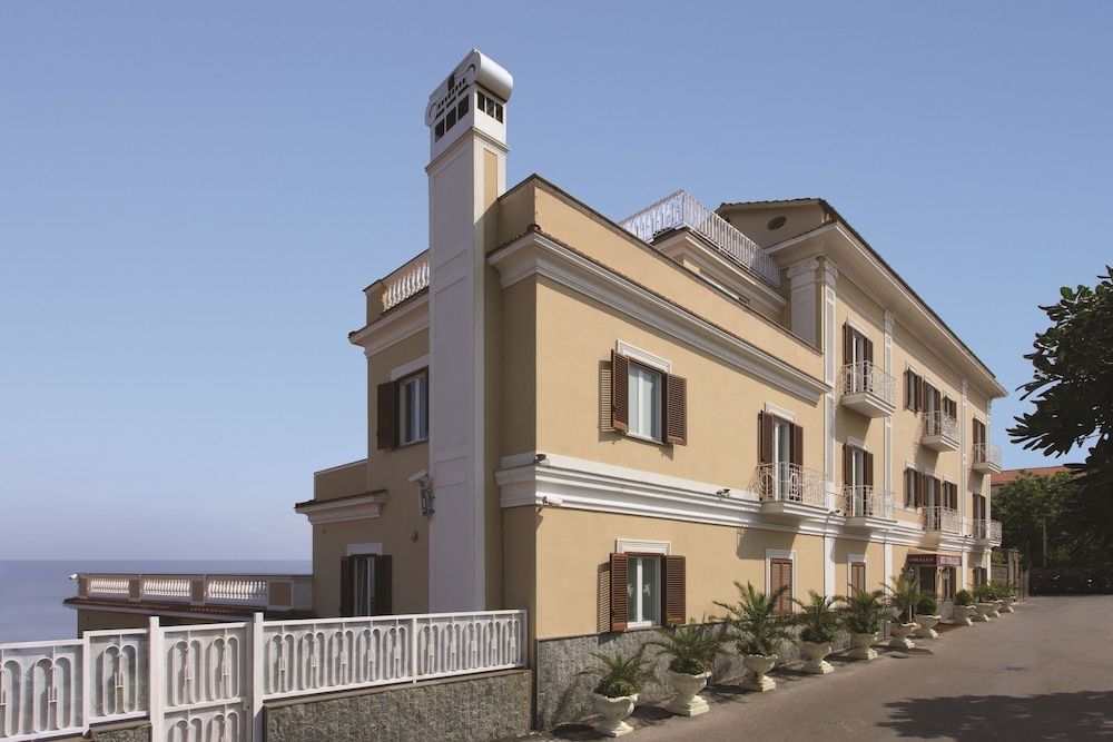 undefined Hotel Corallo Sorrento 9
