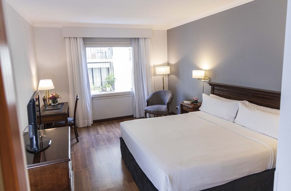 Cyan Americas Towers Hotel Executive Double Room 2