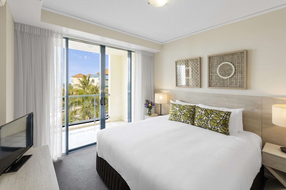 One Bedroom Apartment