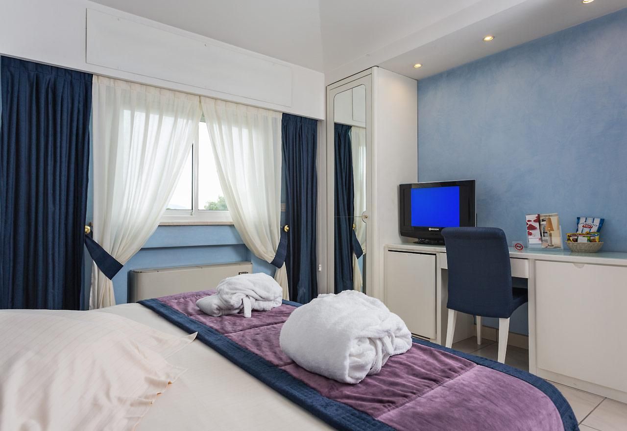 Suite 1