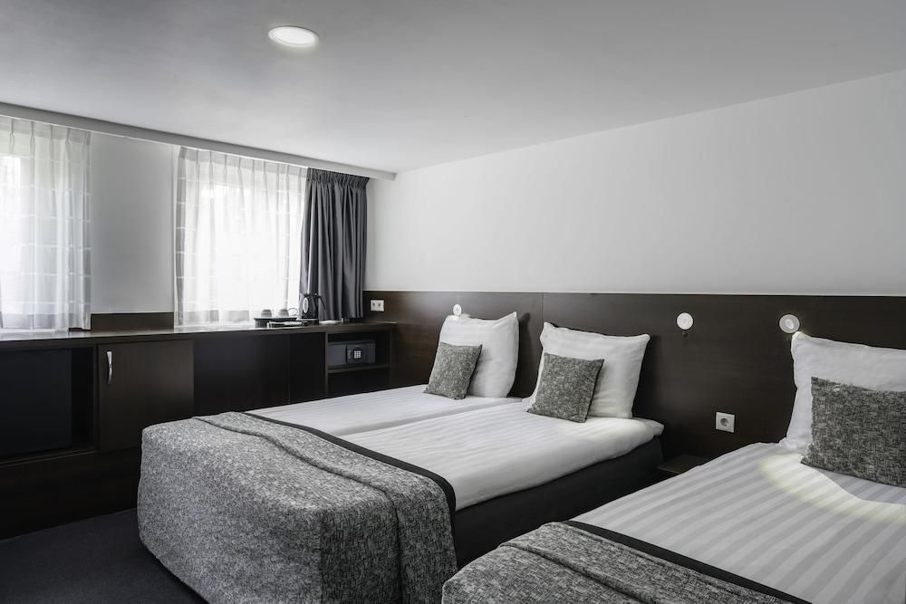 Souterrain Triple Room