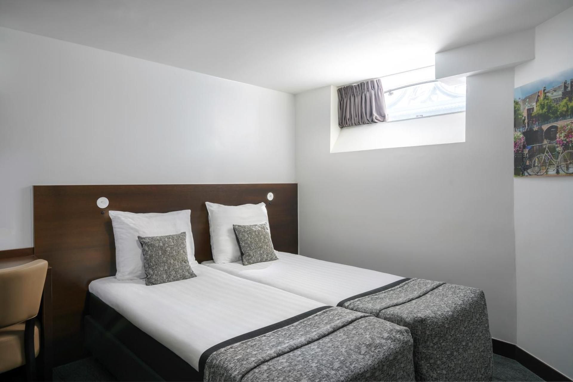 Souterrain Twin Room