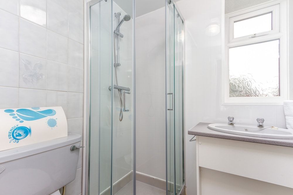 undefined The Sandringham Court Hotel and Apartment 7