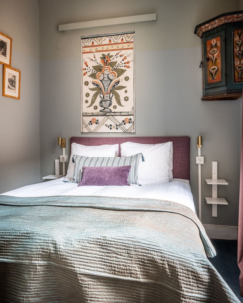 Lady Hamilton Hotel Small Double Room (11m2)