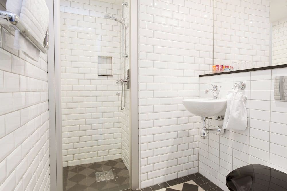 Lady Hamilton Hotel Small Double Room (11m2) 9