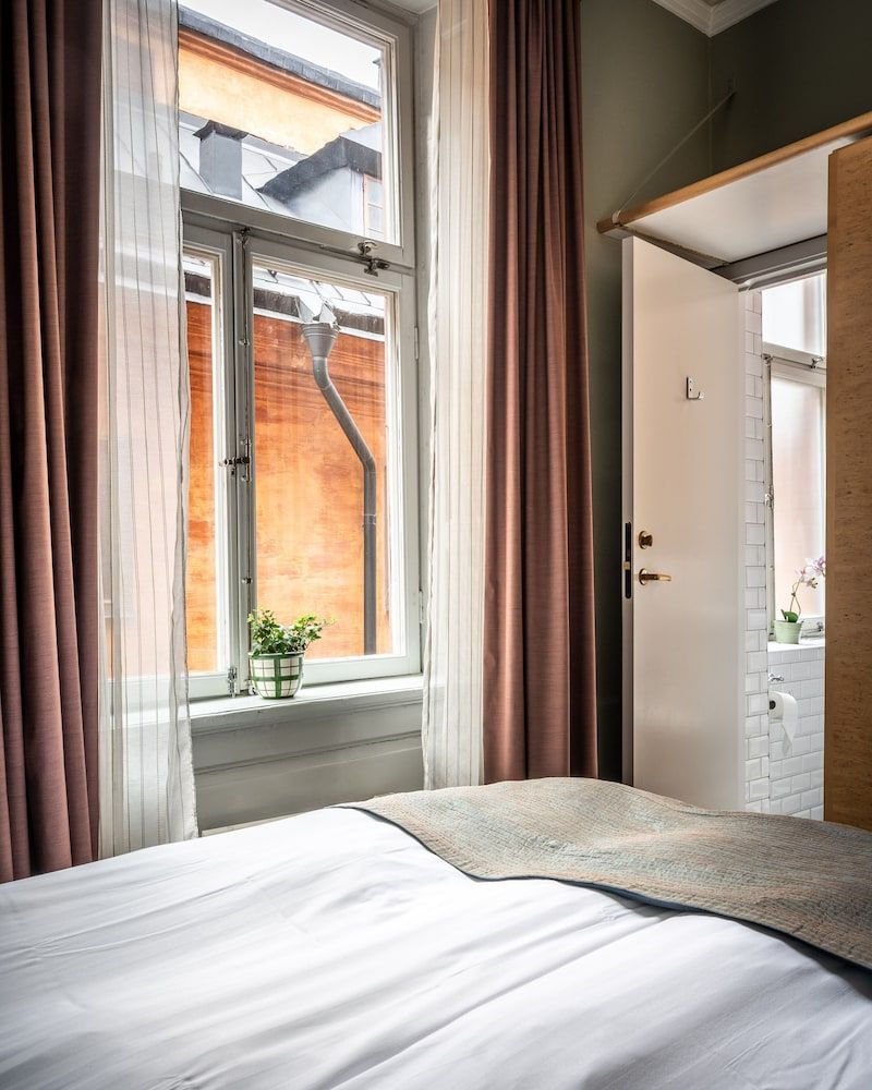 Lady Hamilton Hotel Small Double Room (11m2) 12