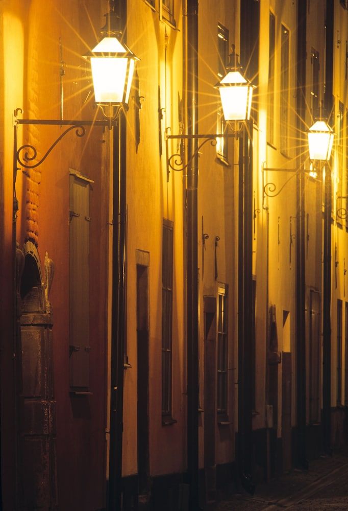 undefined Lady Hamilton Hotel 9